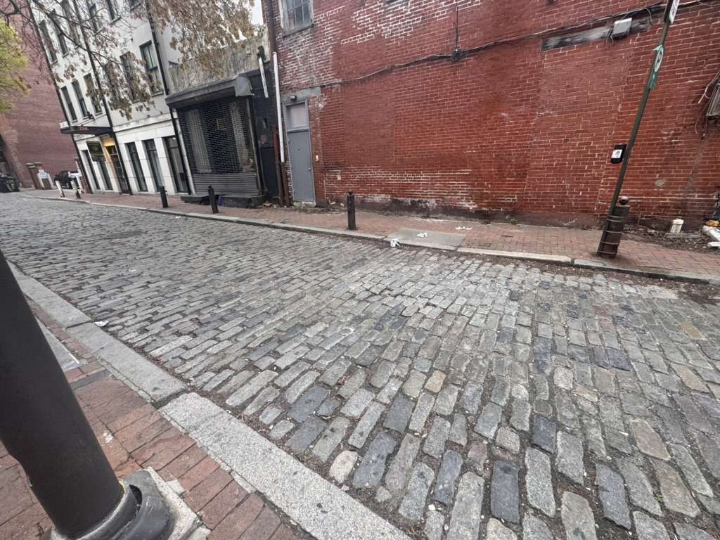 Philadelphia in Spring: Walking the Line Between Visitor and Local